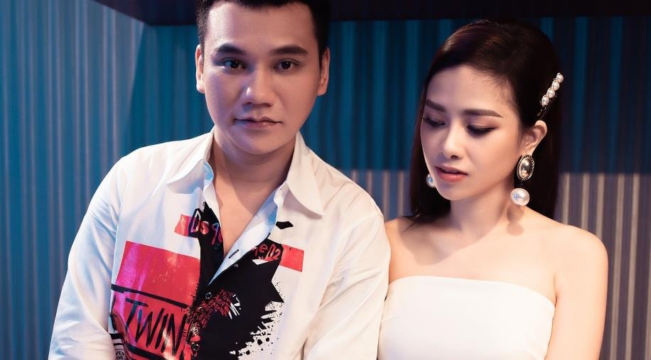 Khac Viet bi che lu mo, lep ve khi hat cung Duong Hoang Yen hinh anh