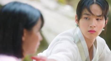 My nam gia gai ket hop cung Kim So Hyun trong phim co trang Han hinh anh