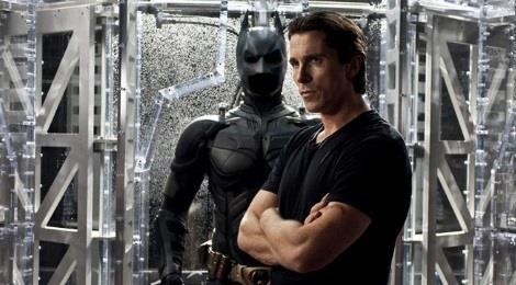 Christian Bale noi gi ve vai dien Nguoi Doi cua Robert Pattinson? hinh anh