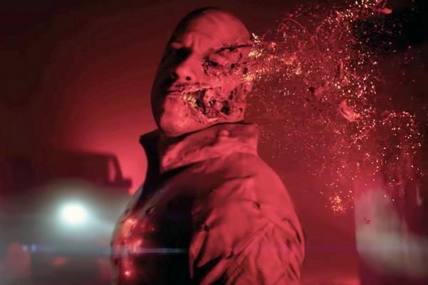 Bom tan sieu anh hung cua Vin Diesel gay tranh cai tu trailer dau tien hinh anh