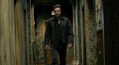 Trailer bo phim 'Doctor Sleep' (Ky uc kinh hoang) hinh anh