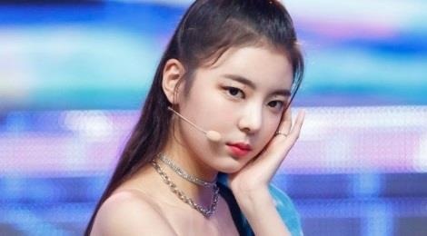 Tan binh co ve dep pha tron giua Jennie va Irene hinh anh