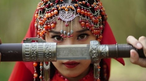 Hoang Yen Chibi dau tu lon nhung lieu co xung tam? hinh anh