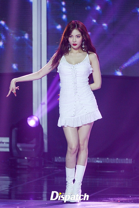 Hwasa biểu diễn lôi cuốn trên sân khấu ảnh 14 Hwasa bieu dien loi cuon tren san khau anh 14