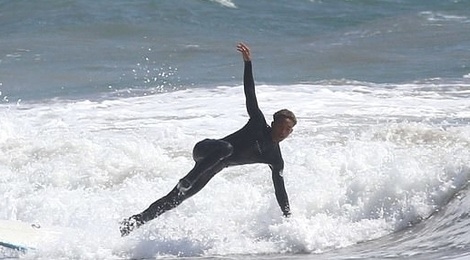 Jaden Smith luot song bat chap lenh cam hinh anh