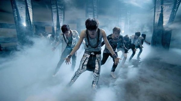 Nhung ca khuc Kpop bi nem da anh 2