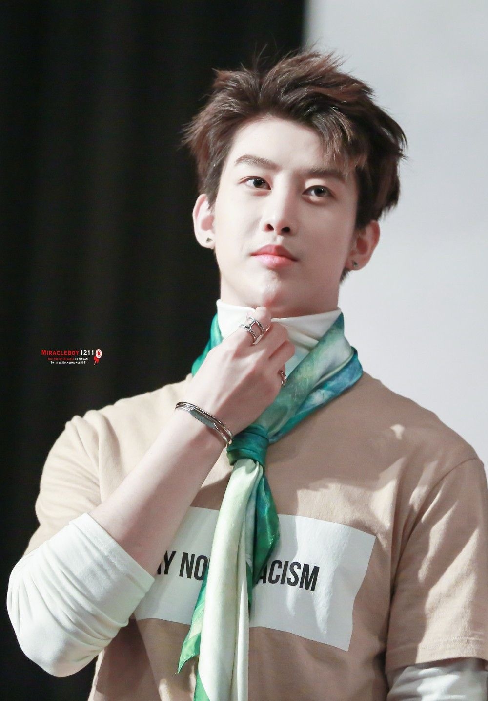 truong nhom nuoc ngoai cua Kpop anh 10