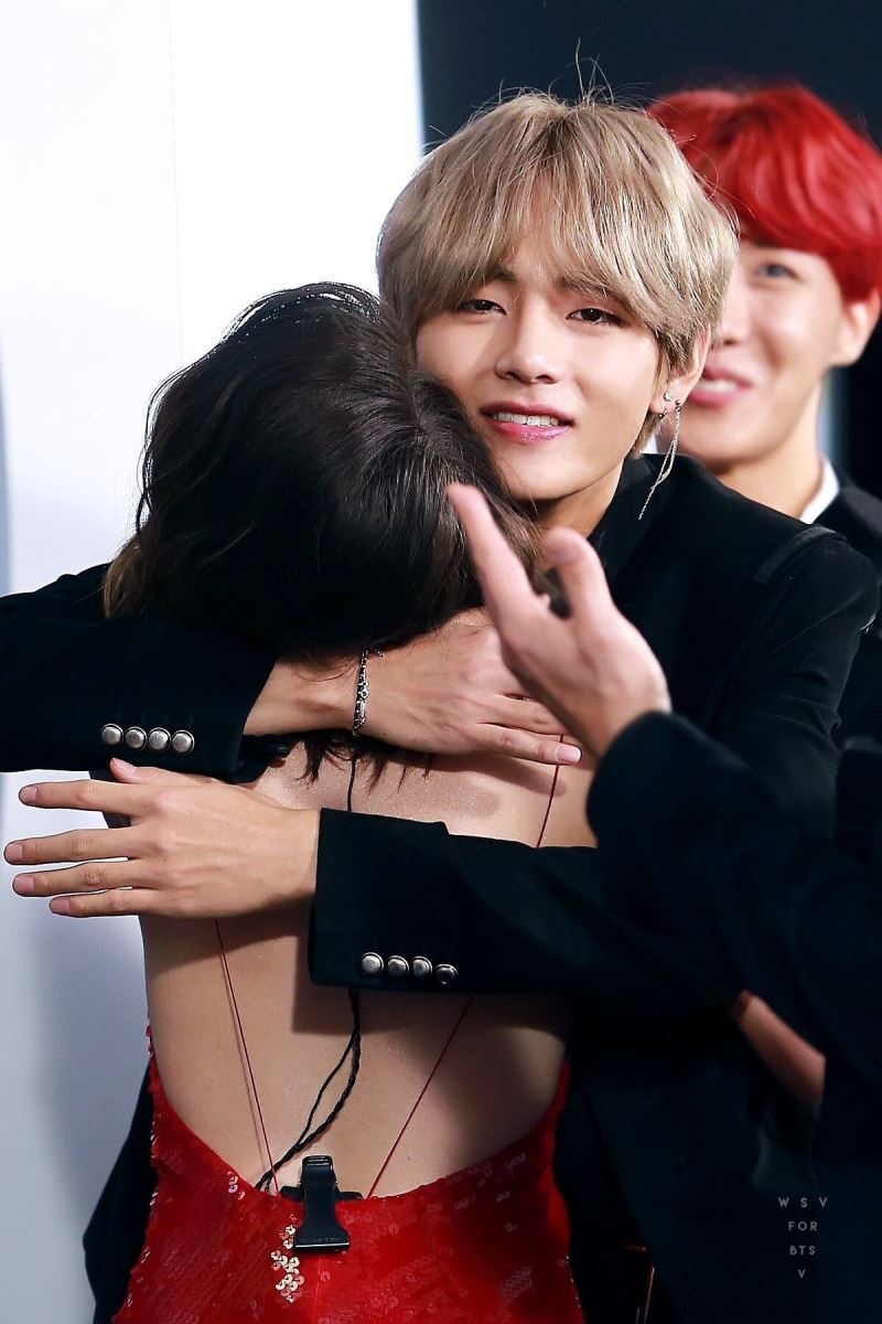 BTS hanh xu lich thiep anh 6