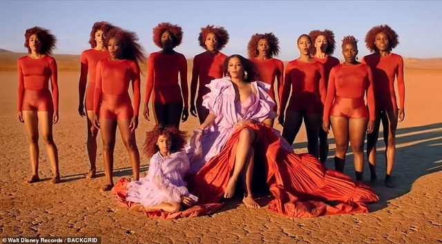Beyoncé ra mắt album ảnh 2 Beyonce ra mat album anh 2