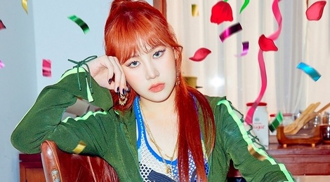 Nu ca si tu choi cong ty quan ly Justin Bieber hinh anh