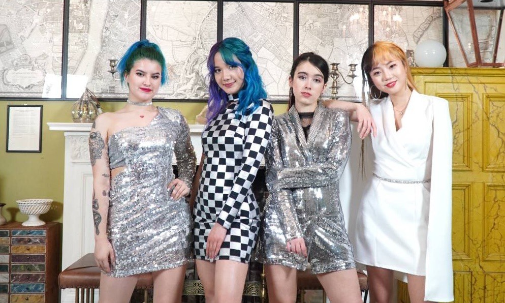 Tan binh gay tranh cai khi duoc goi la 'Black Pink phien ban chau Au' hinh anh