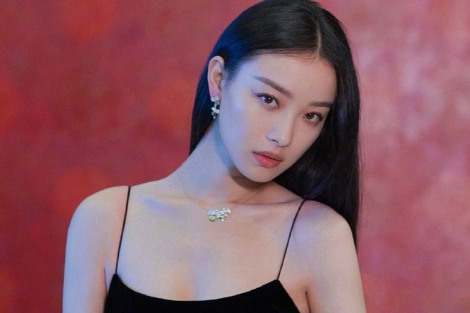 10 my nhan co guong mat thoi trang cua chau A hinh anh