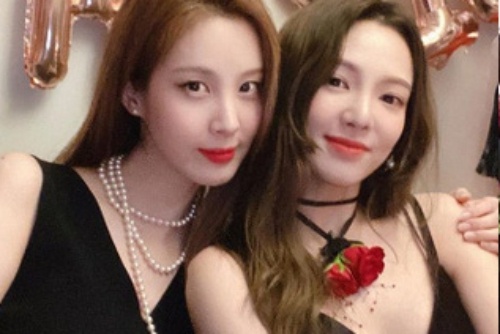 Vi sao SNSD la than tuong quoc dan suot 13 nam? hinh anh