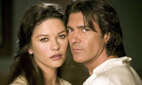 Tai tu 'Mat na Zorro' mac Covid-19 hinh anh