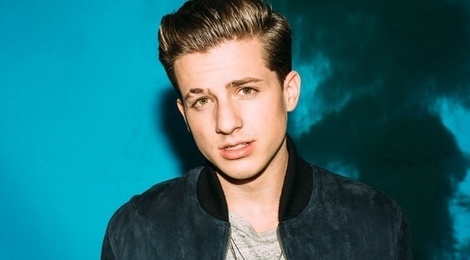 Charlie Puth gay tranh cai khi hat ca khuc cua BTS hinh anh