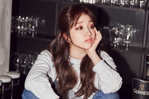 Su nghiep lan dan cua nu ca si Euna Kim hinh anh