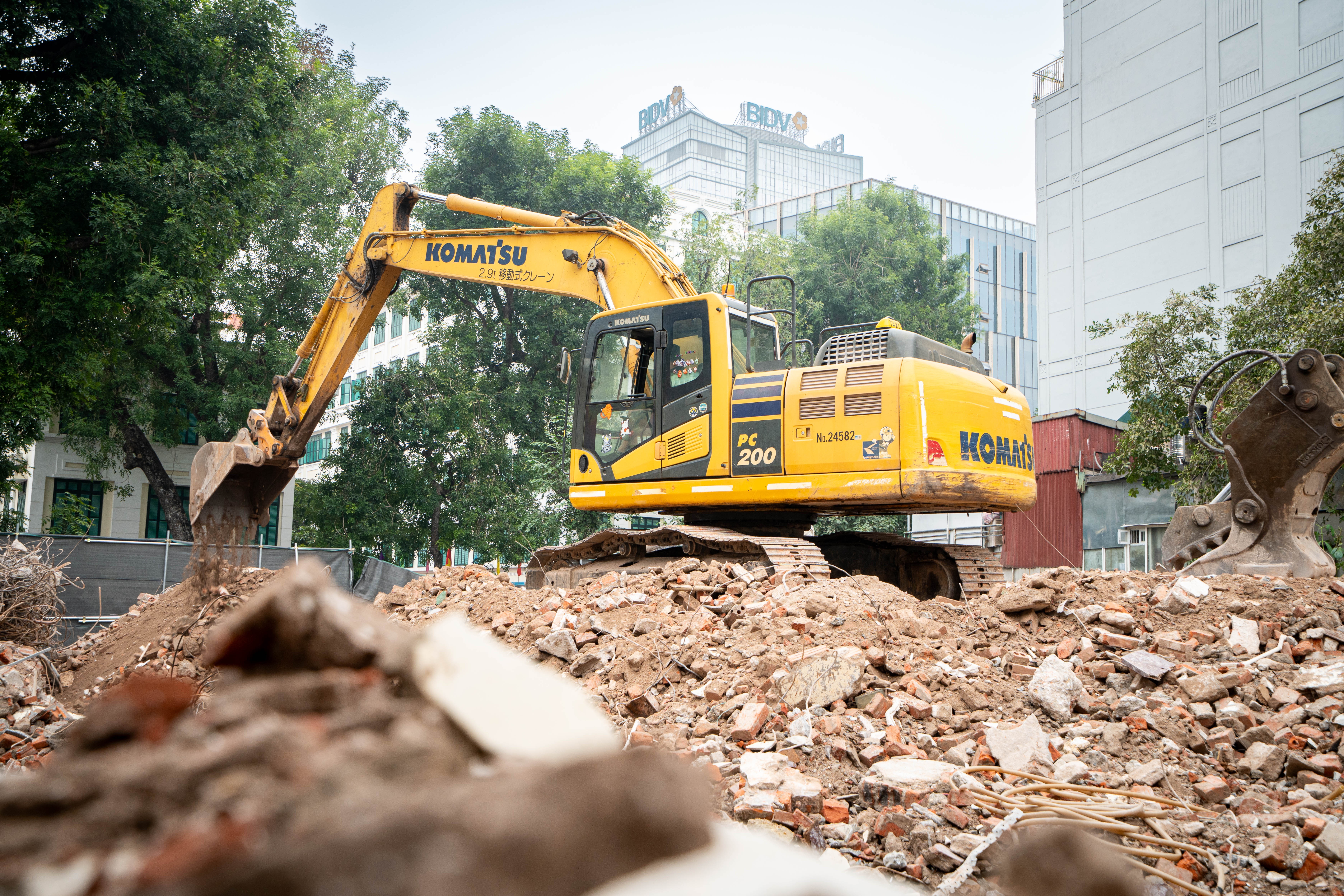 Hoan Kiem,  Giai phong dat,  Phia Dong Hoan Kiem anh 2