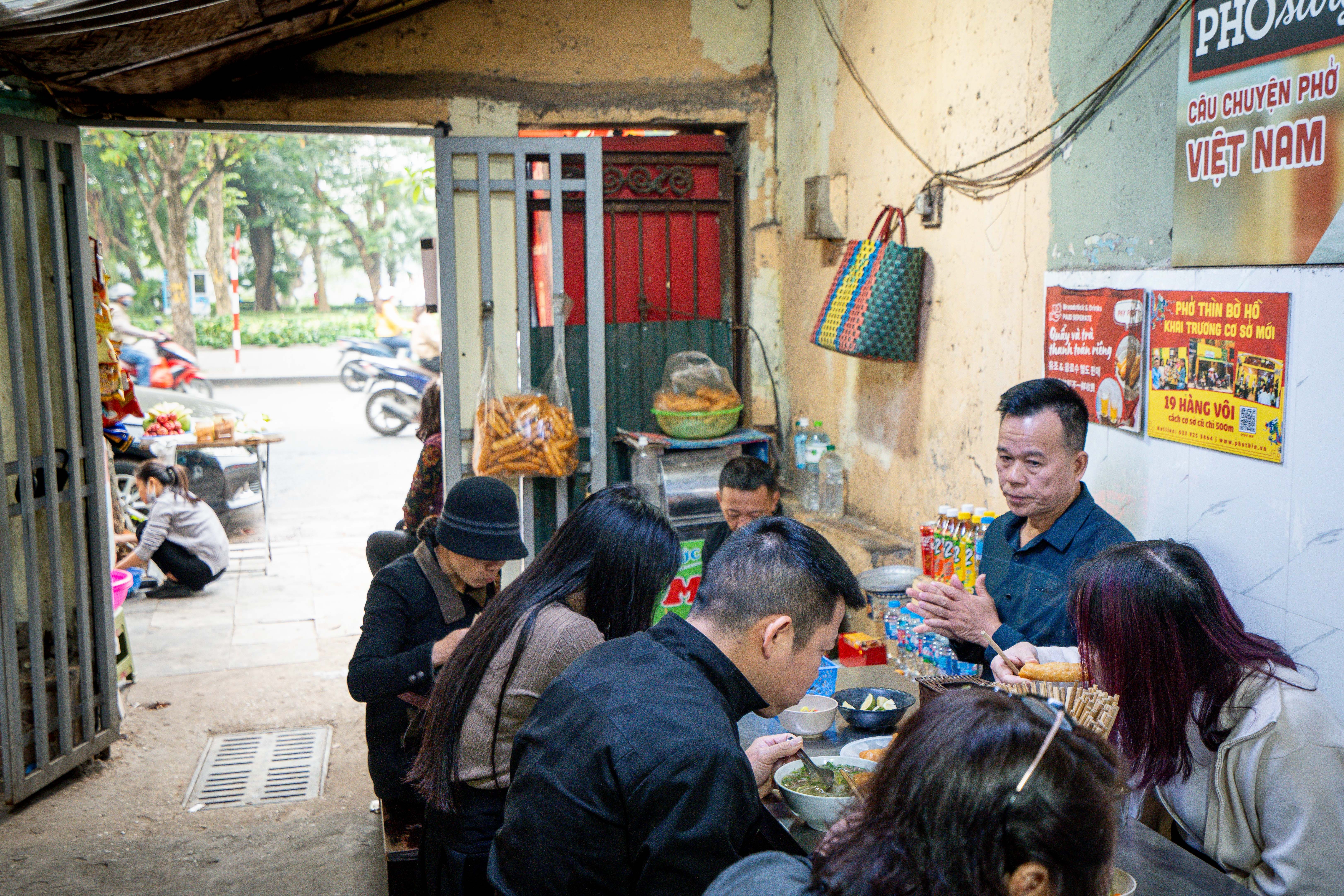 Hoan Kiem,  Giai phong dat,  Phia Dong Hoan Kiem anh 8
