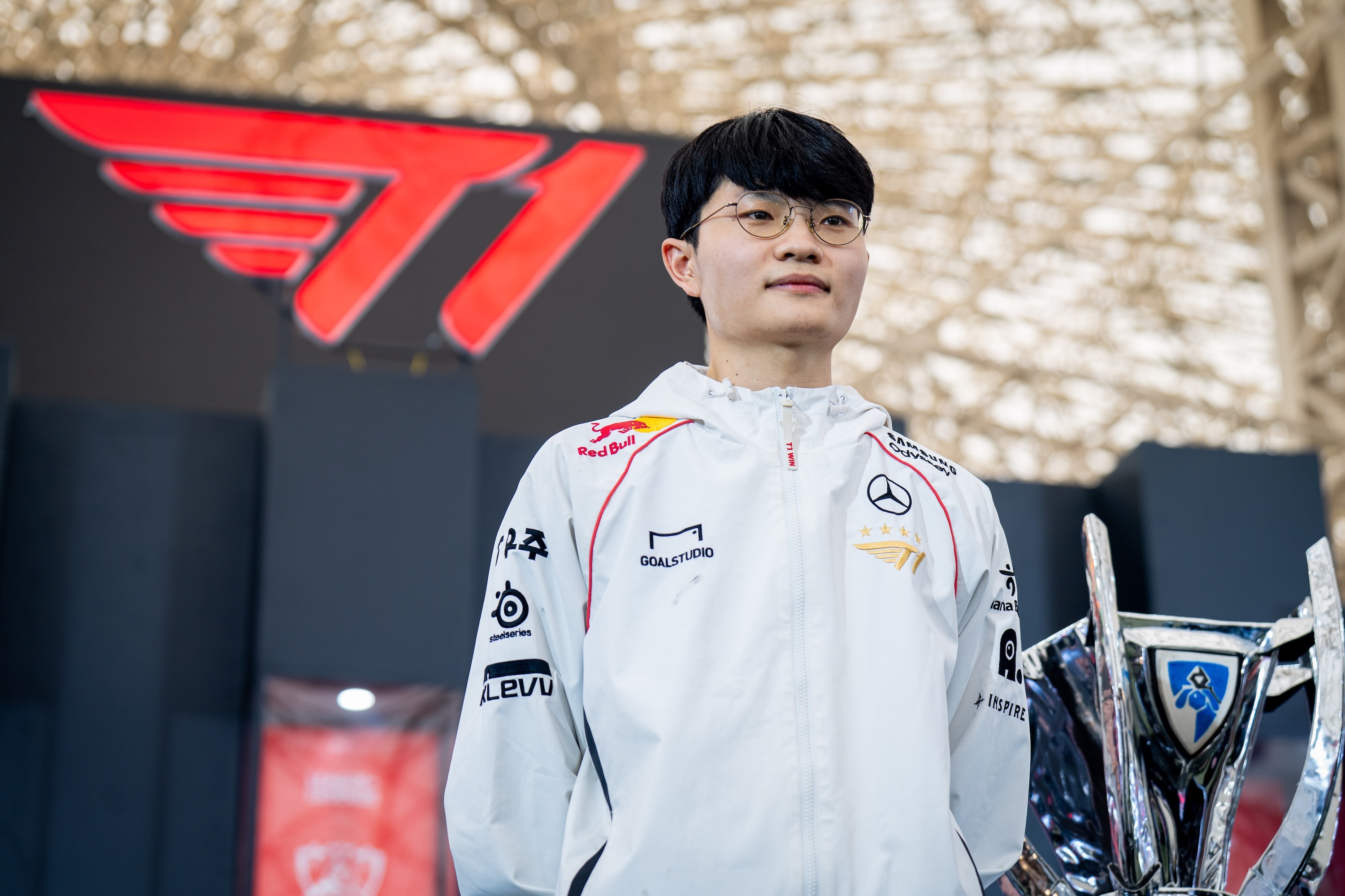 Mot m2 co 100 'Faker' o Ha Noi hinh anh