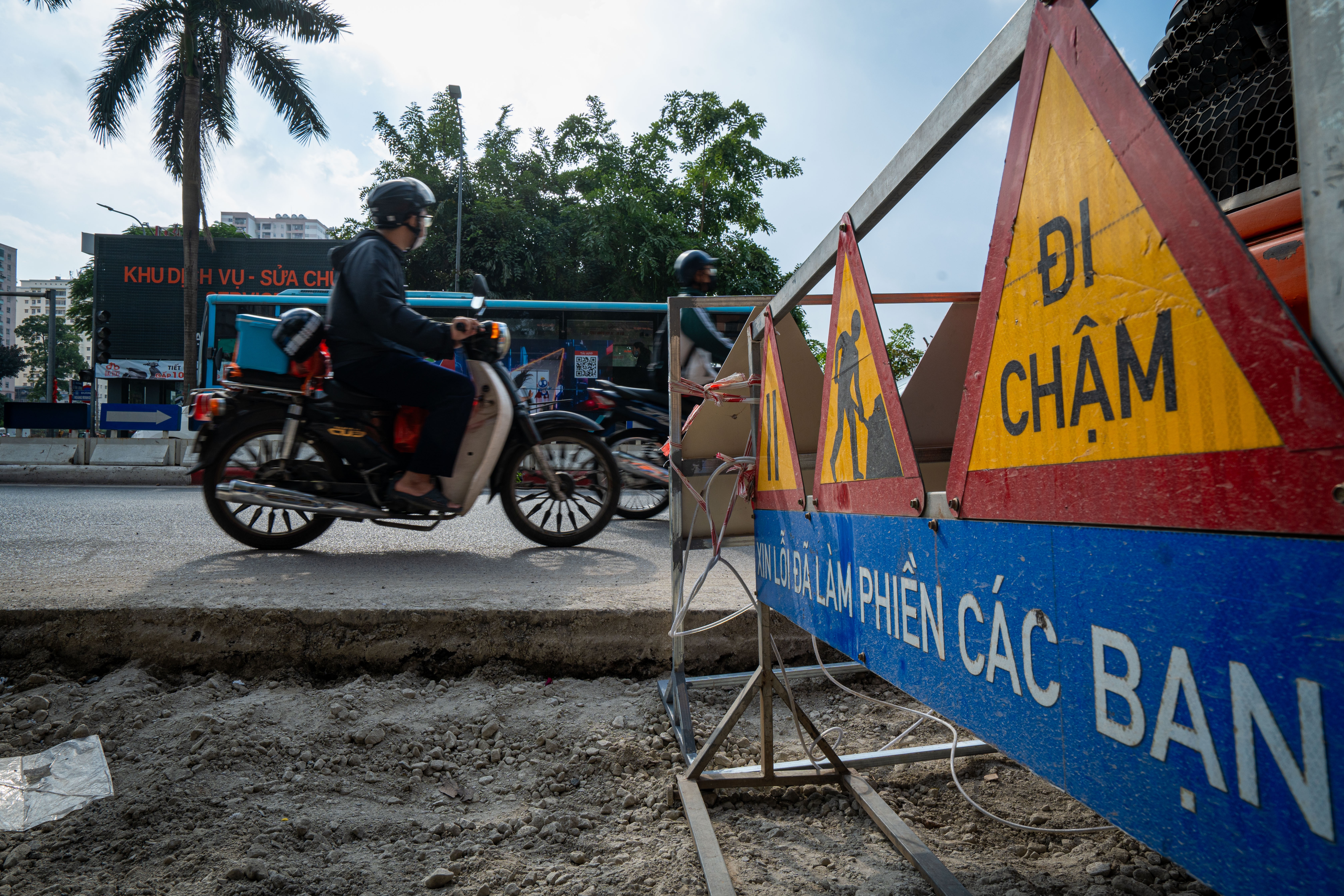 Xén vỉa hè ảnh 5 Xen via he anh 5