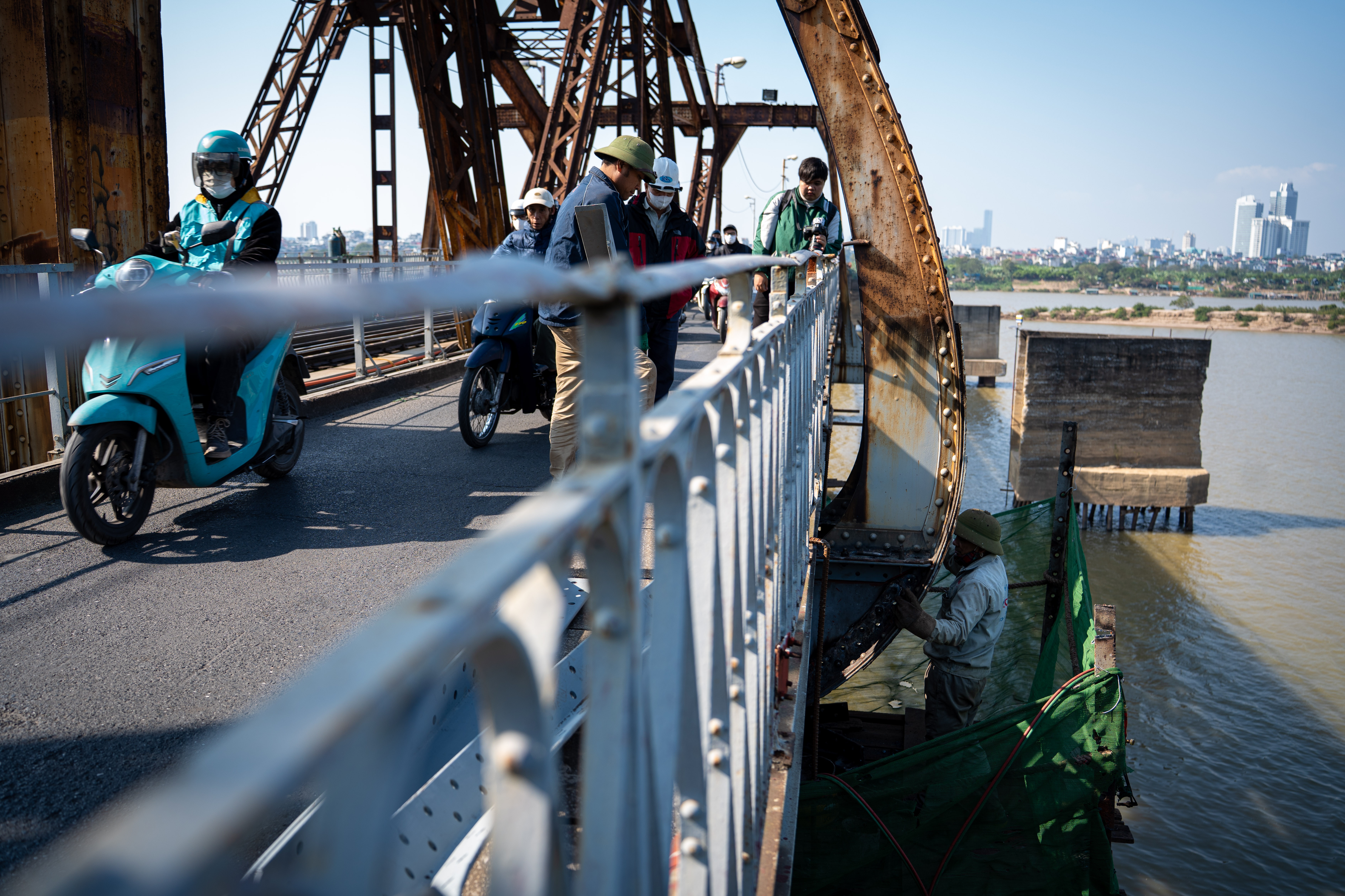 Cau Long Bien,  Sua cau Long Bien,  Long Bien,  Ha Noi anh 9