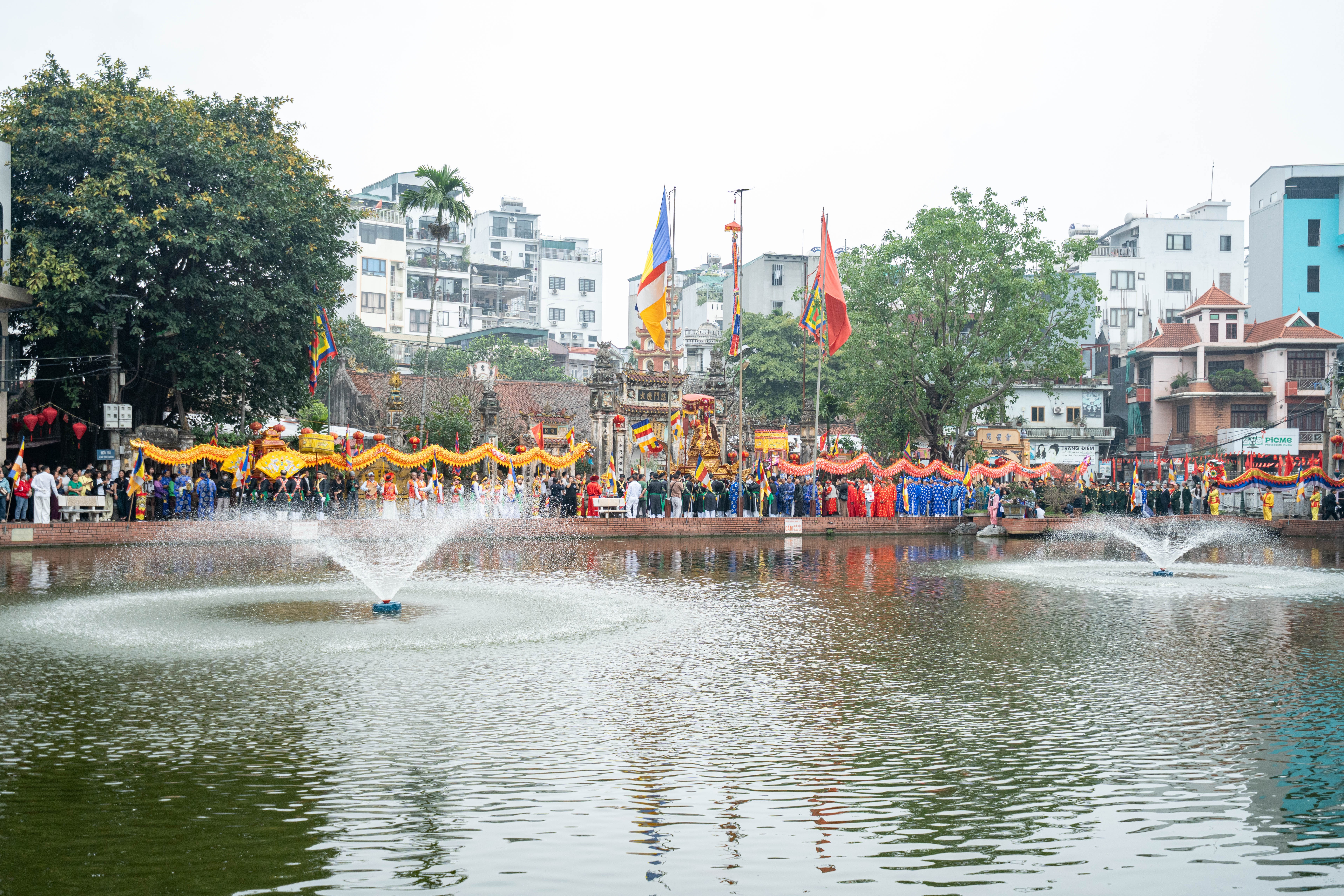 Le hoi,  Mua bong Trieu Khuc,  ha Noi,  Le Hoi anh 1