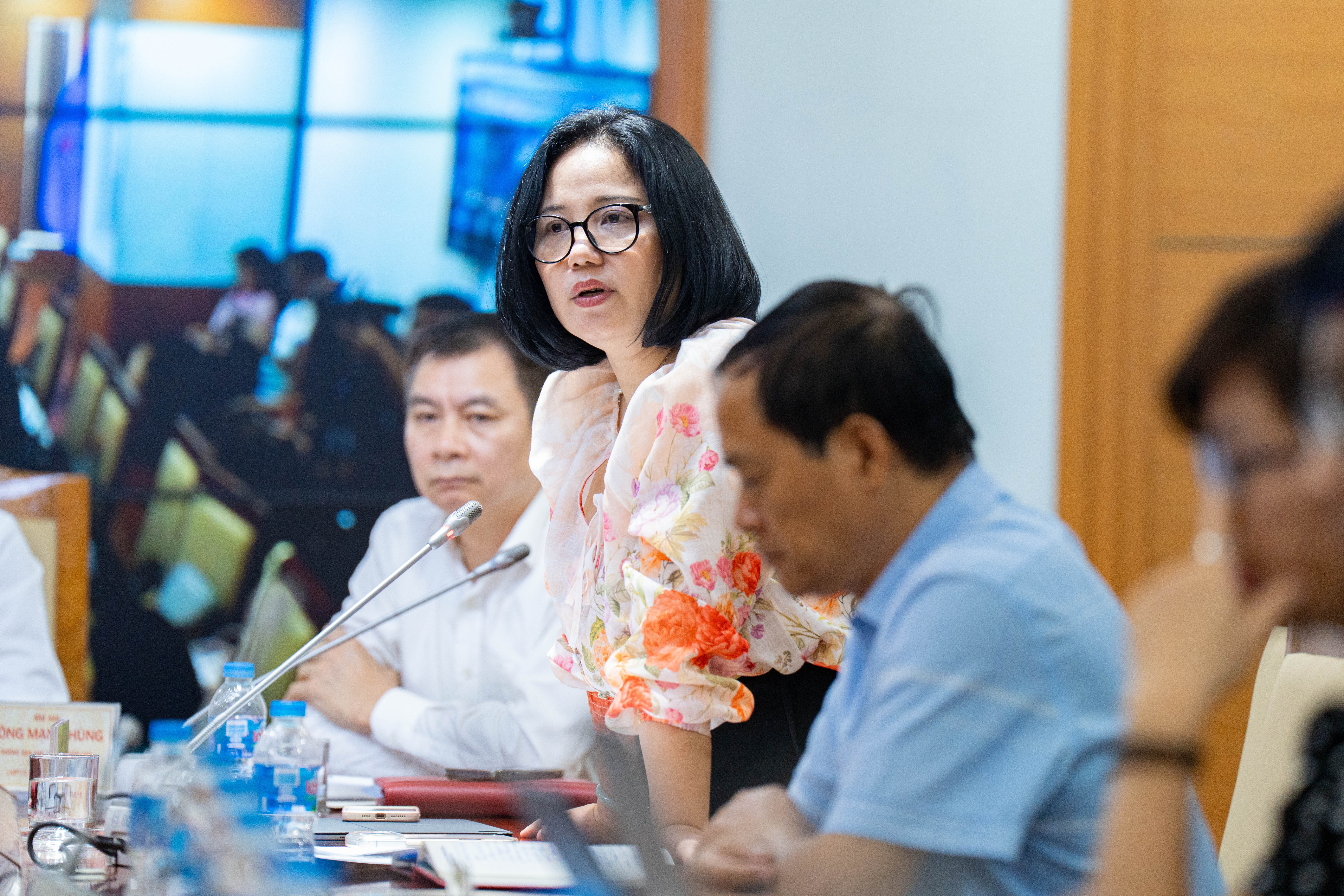 Lien hoan phat thanh,  Phat thanh Toan quoc,  Podcast anh 3