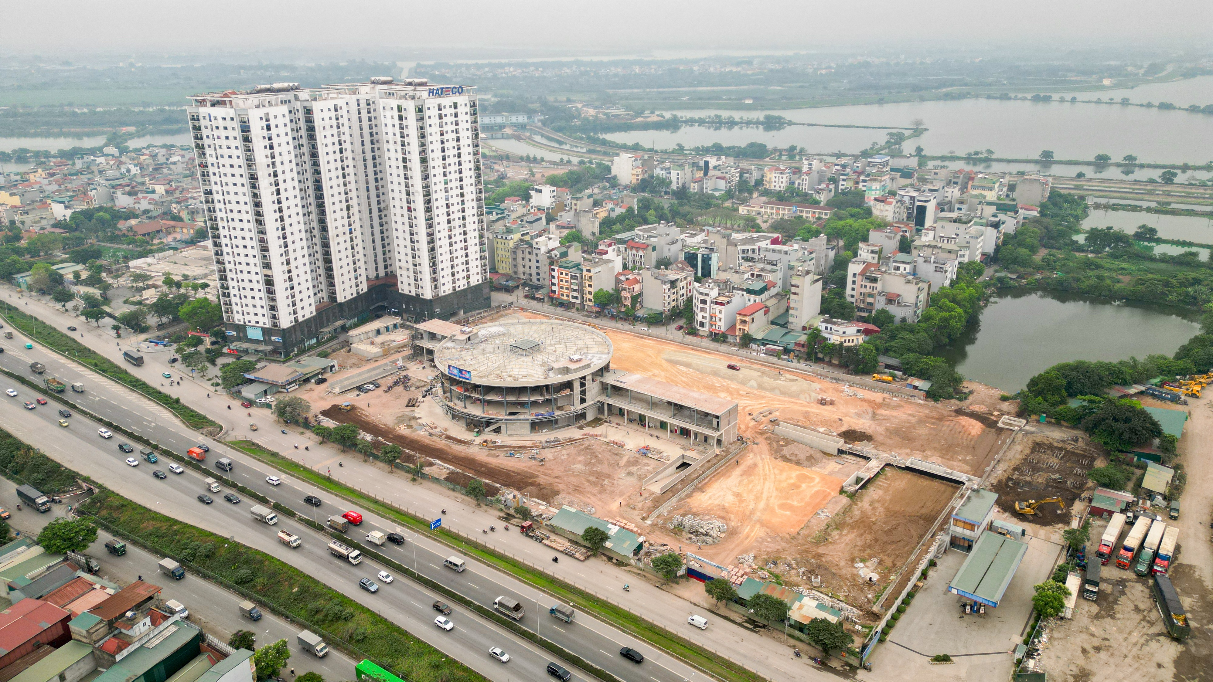 Ha Noi,  Ben xe,  Ben xe Yen So,  Ben xe Giap Bat,  Ben xe Nuoc Ngam anh 17