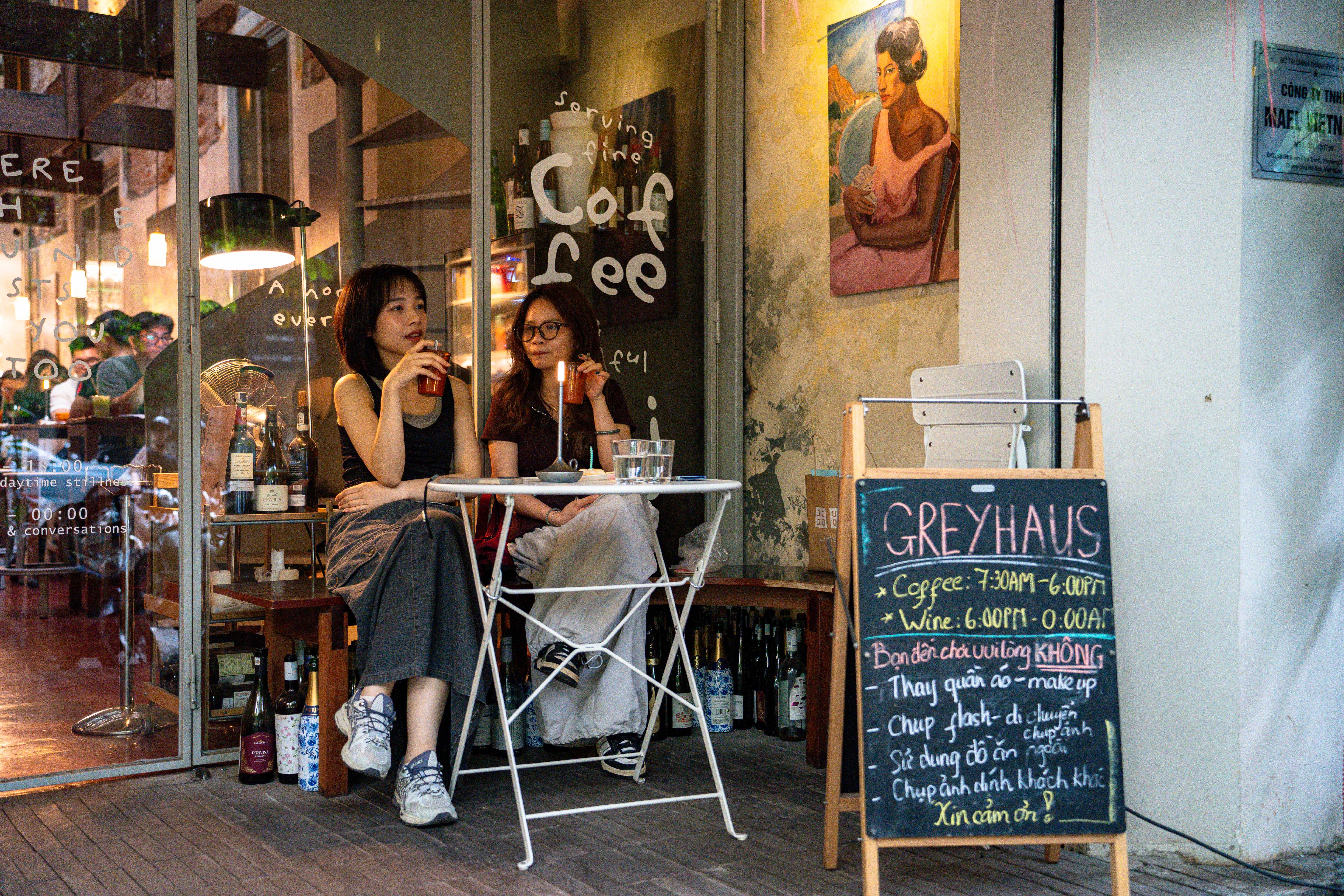 vang,  vang via,  Ha Noi,  quan ca phe,  wine bar anh 8