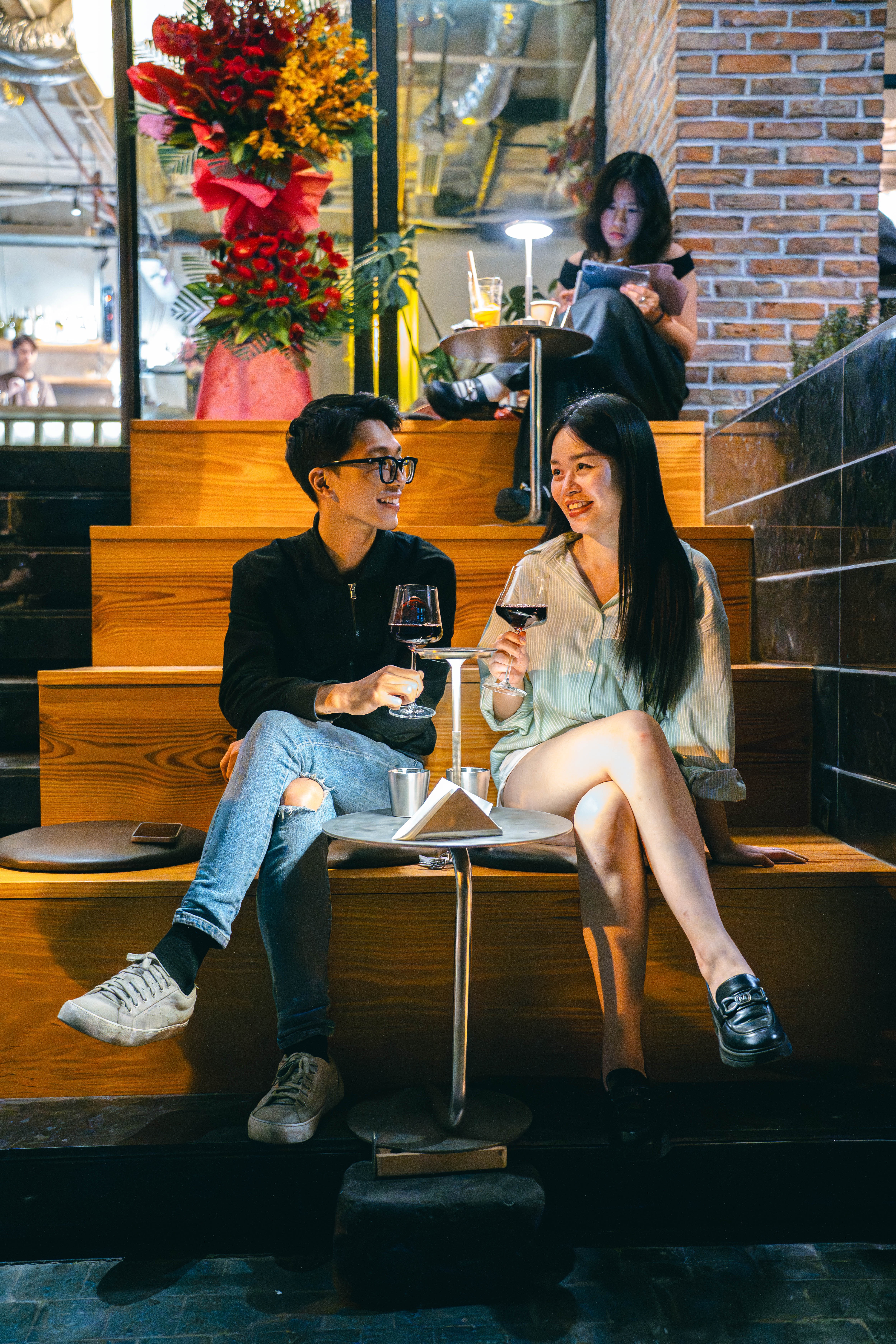 vang,  vang via,  Ha Noi,  quan ca phe,  wine bar anh 3