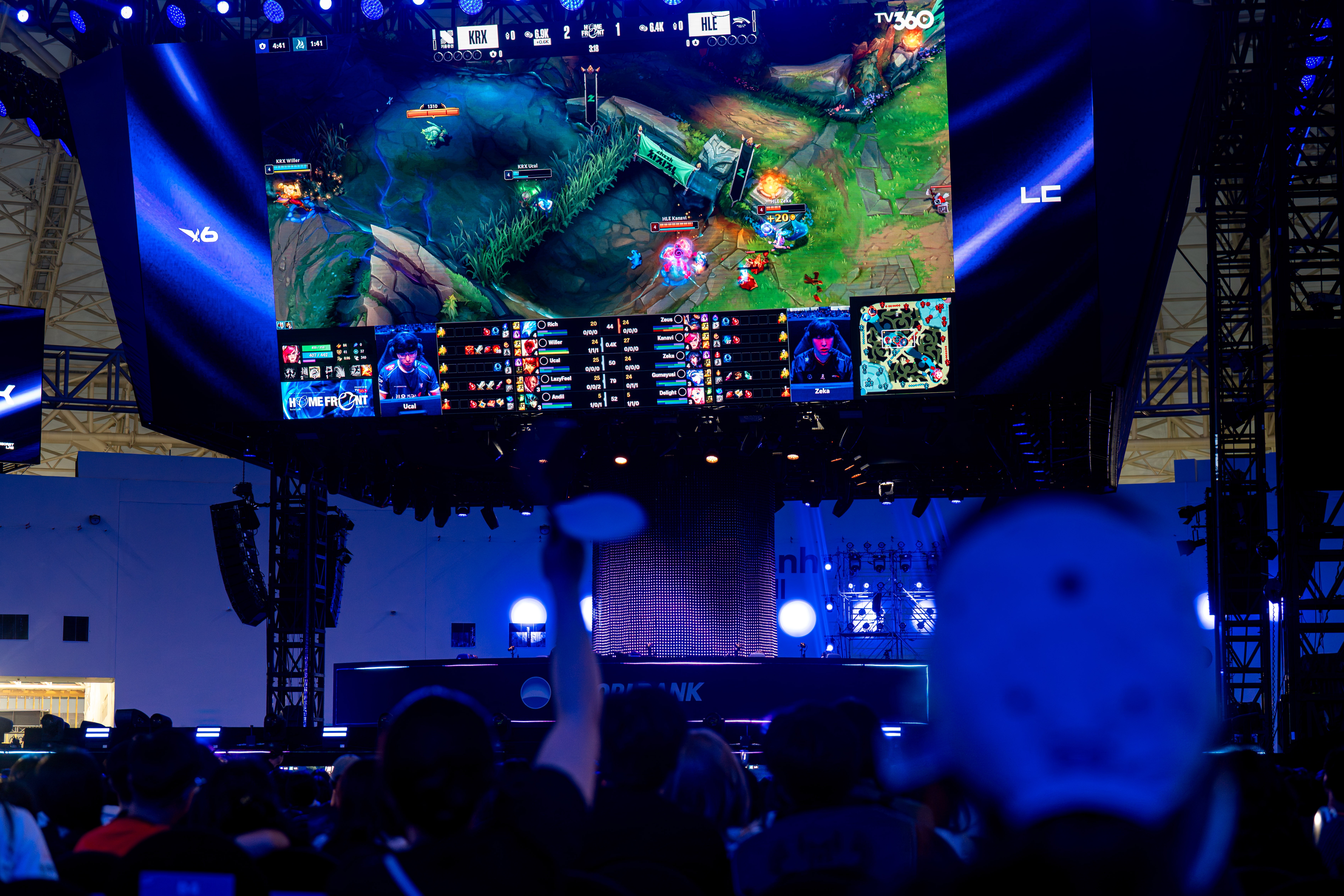 LCK,  DRX,  HLE,  VEC,  Ha Noi anh 2