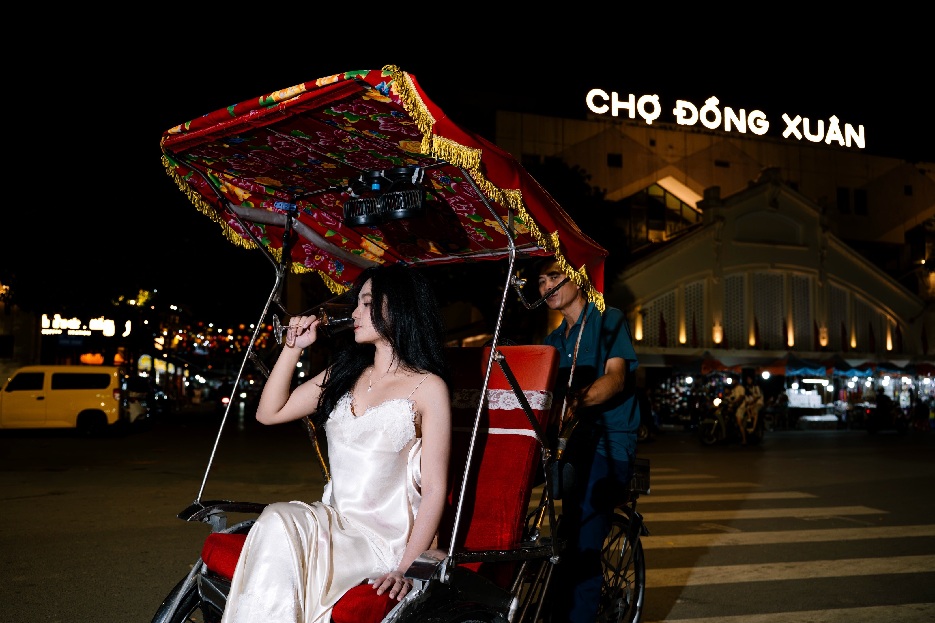 vang,  xich lo,  Ha Noi anh 9