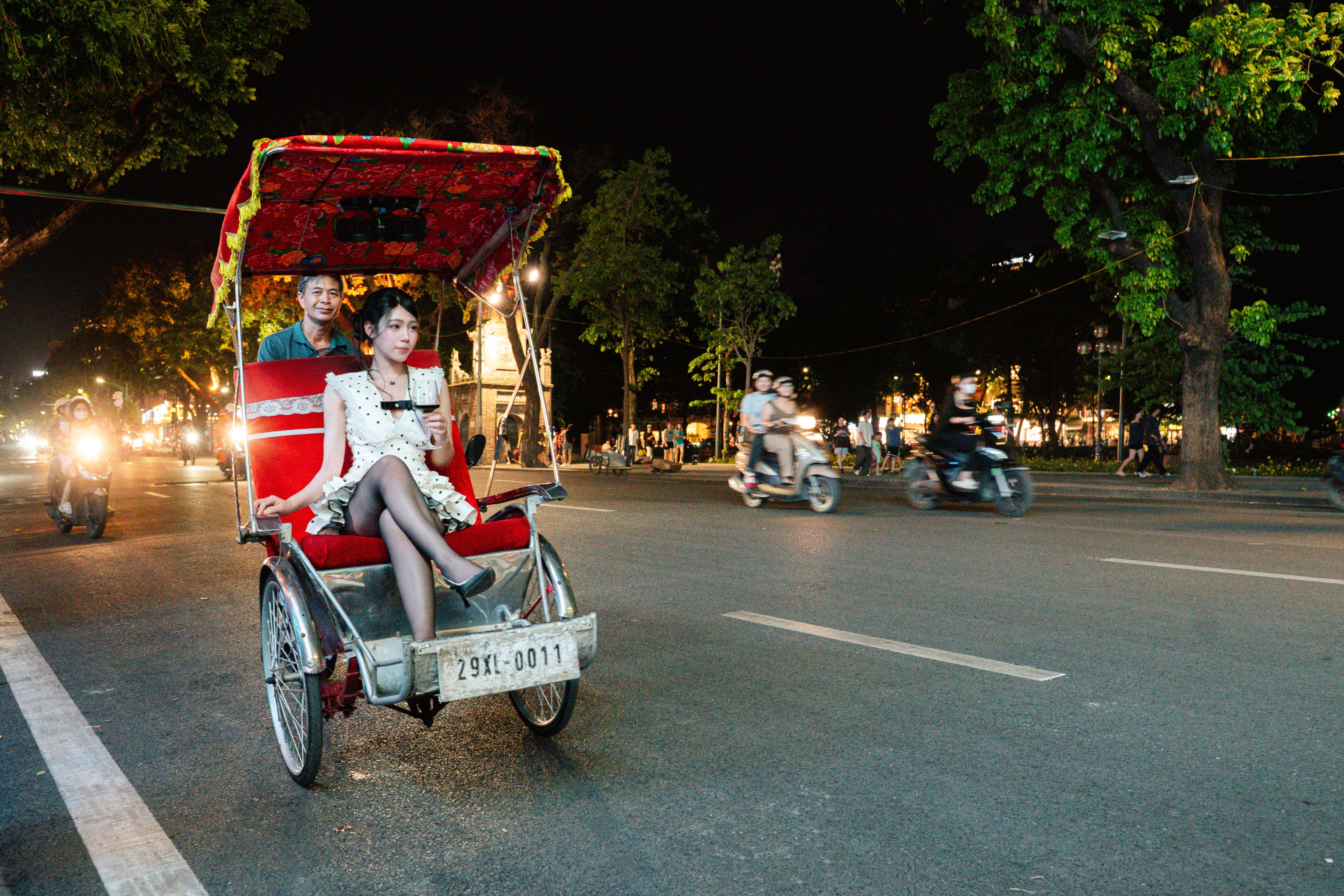 vang,  xich lo,  Ha Noi anh 17