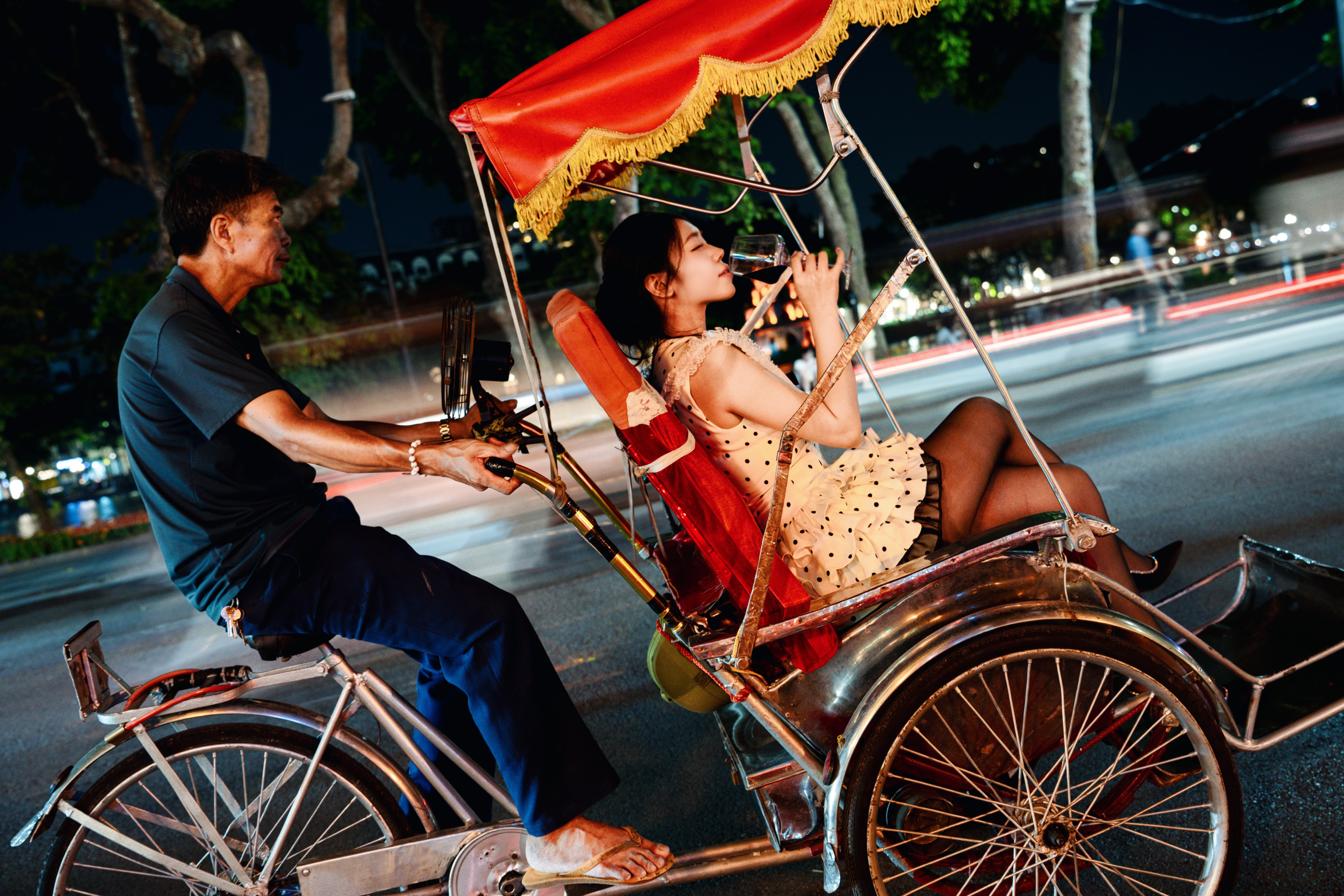 vang,  xich lo,  Ha Noi anh 11