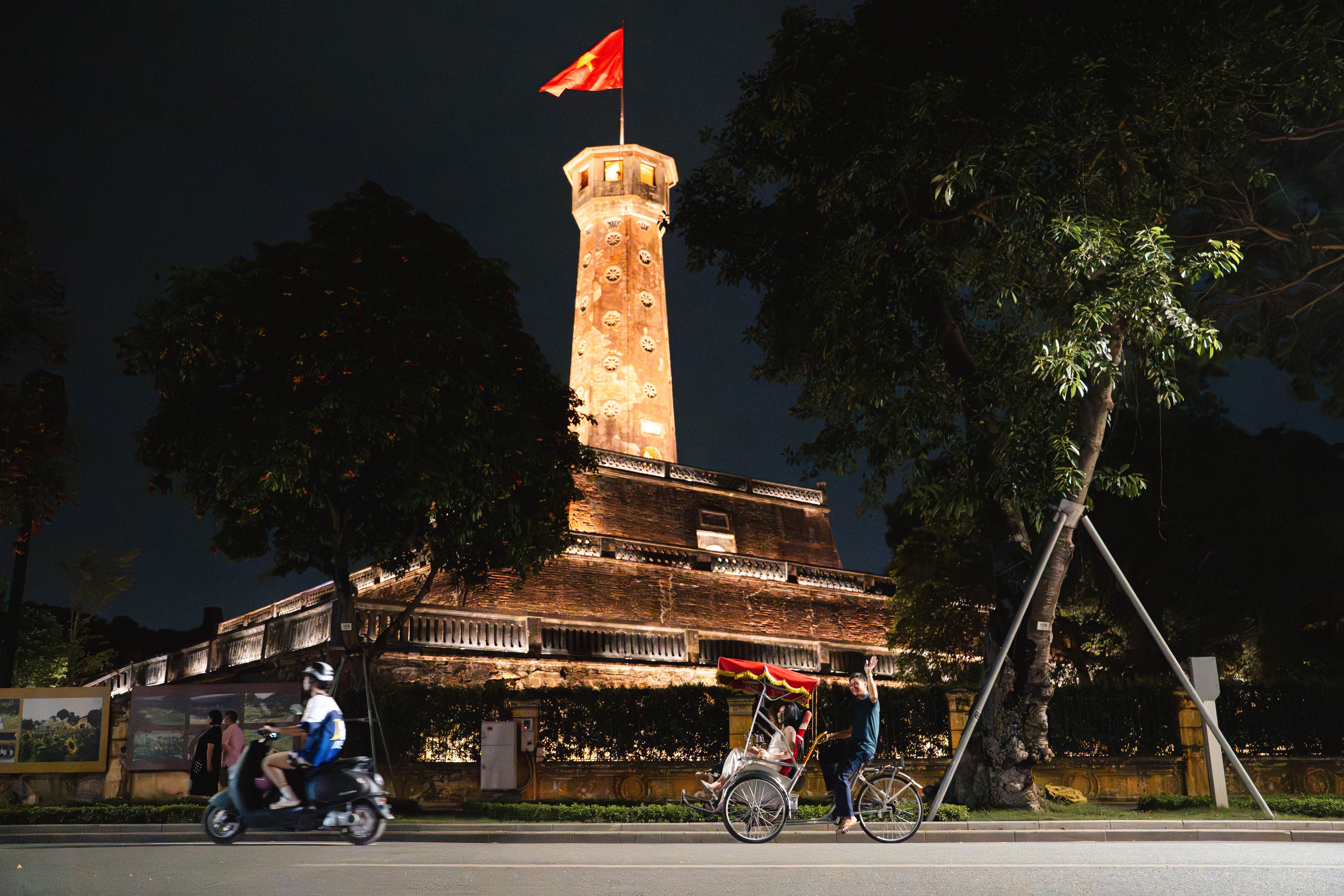 vang,  xich lo,  Ha Noi anh 6
