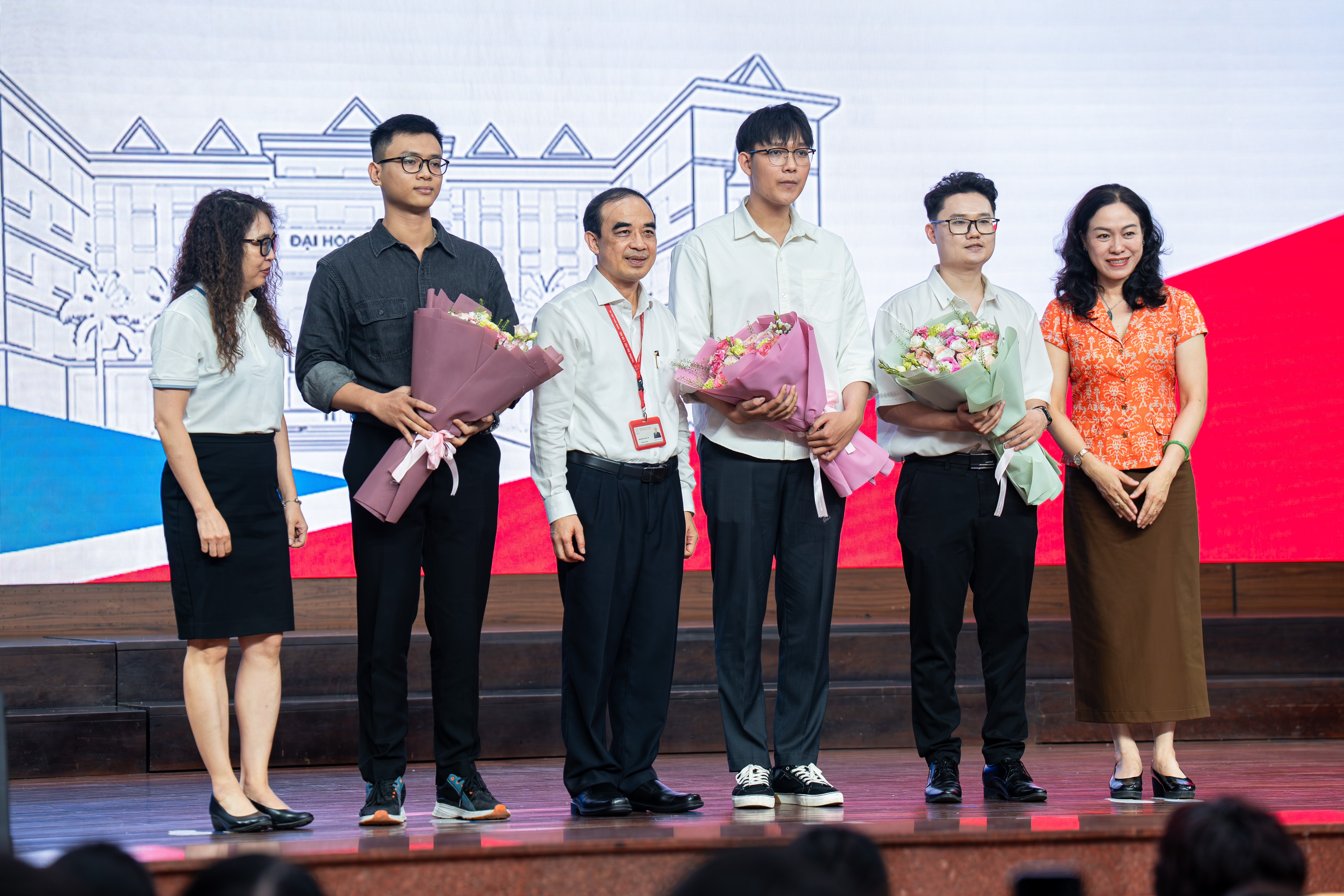 Match Day,  B&aacute;c sĩ nội tr&uacute;,  Đại học Y ảnh 2