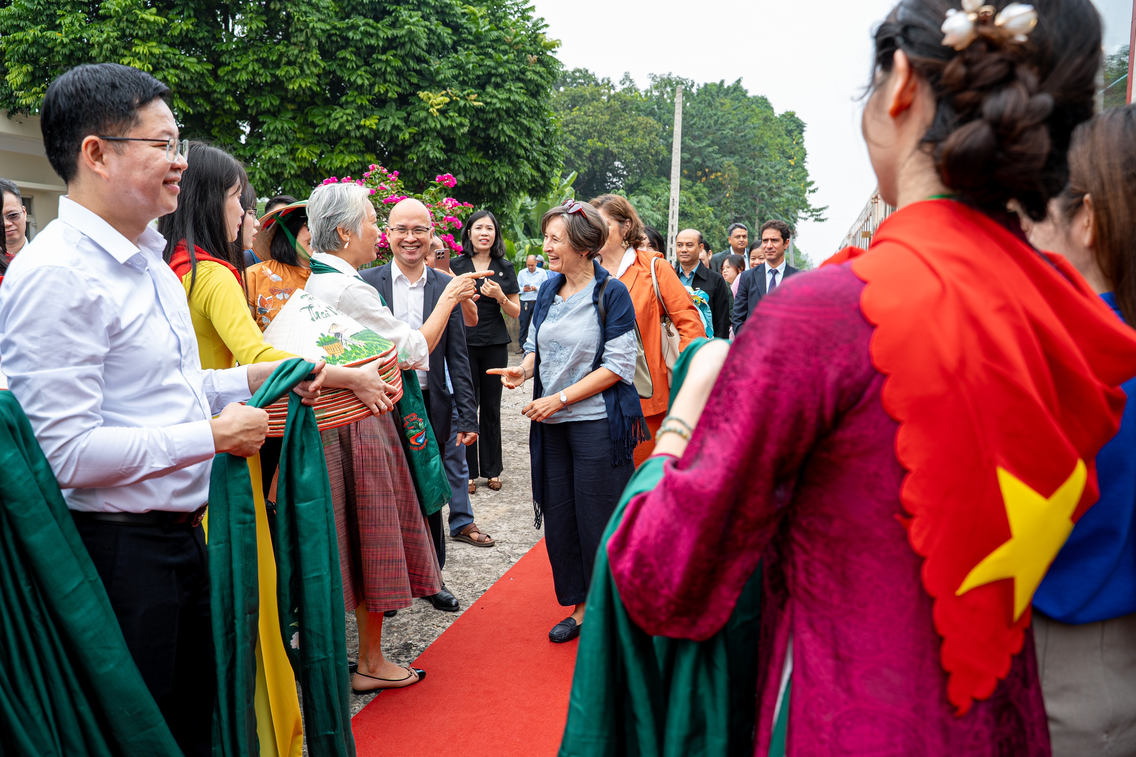Ch&egrave; Th&aacute;i Nguy&ecirc;n,  Tr&agrave; quốc tế,  Festival,  Đại sứ qu&aacute;n,  Th&aacute;i Nguy&ecirc;n ảnh 2
