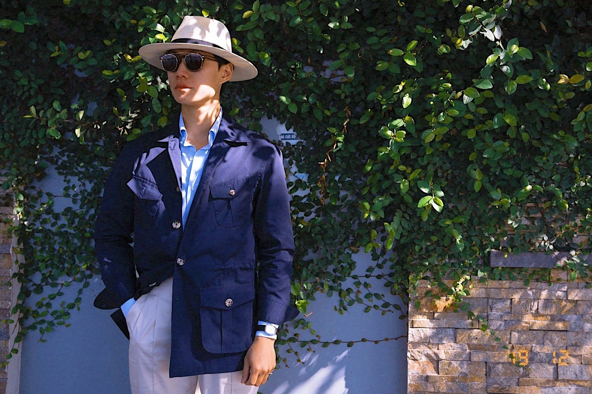 Nam gioi choi Au phuc, phu kien co dien hinh anh