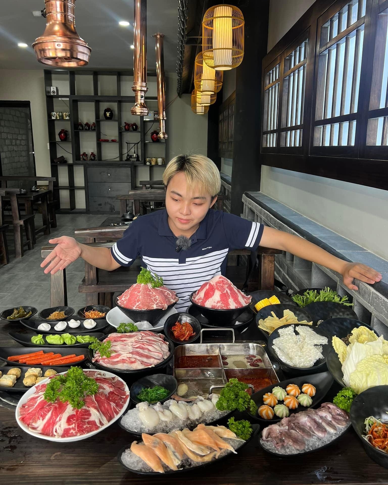 TikToker ảnh 3 TikToker anh 3