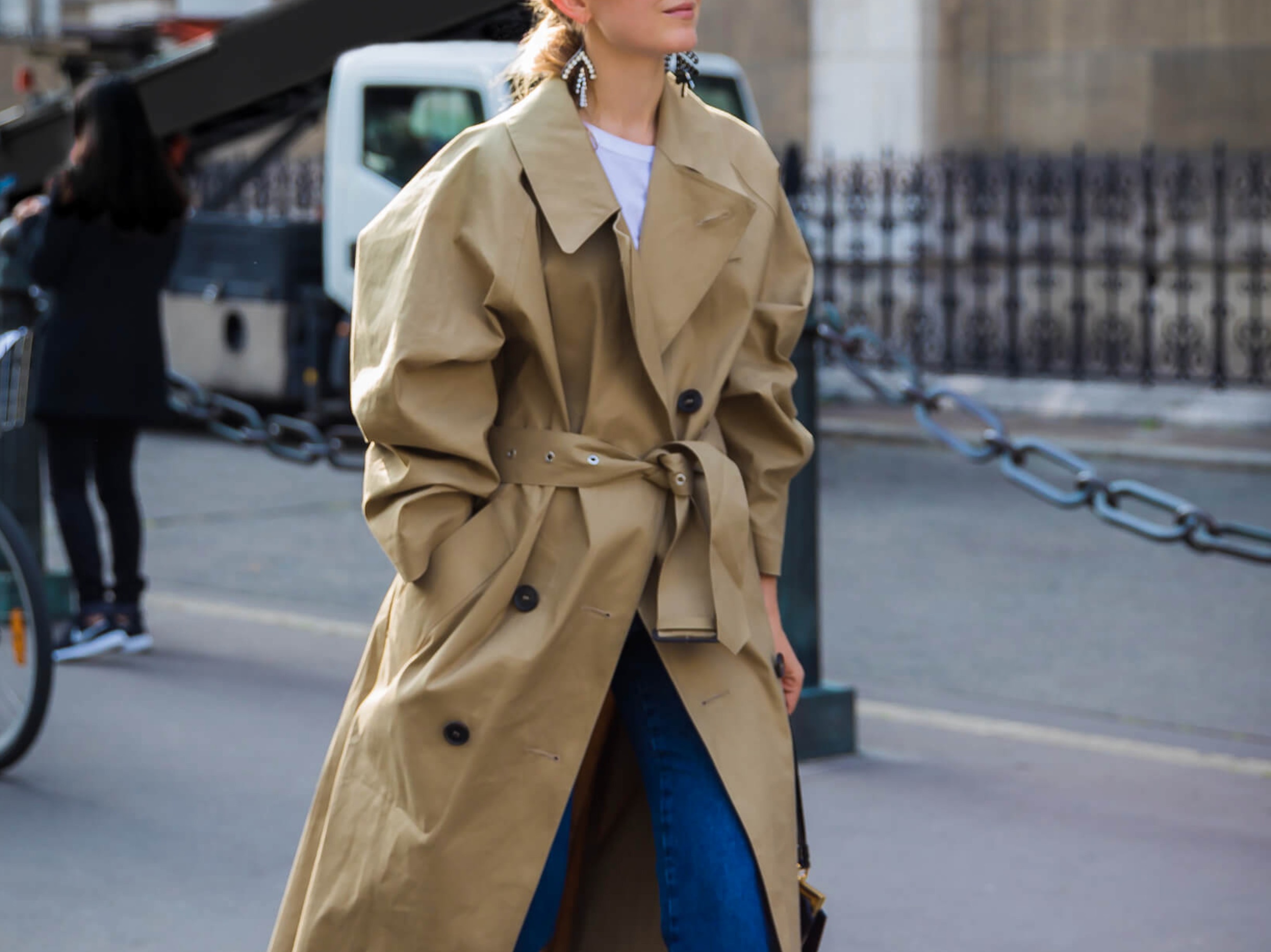 Nhung chiec ao khoac dai dang mua nhat mua lanh hinh anh