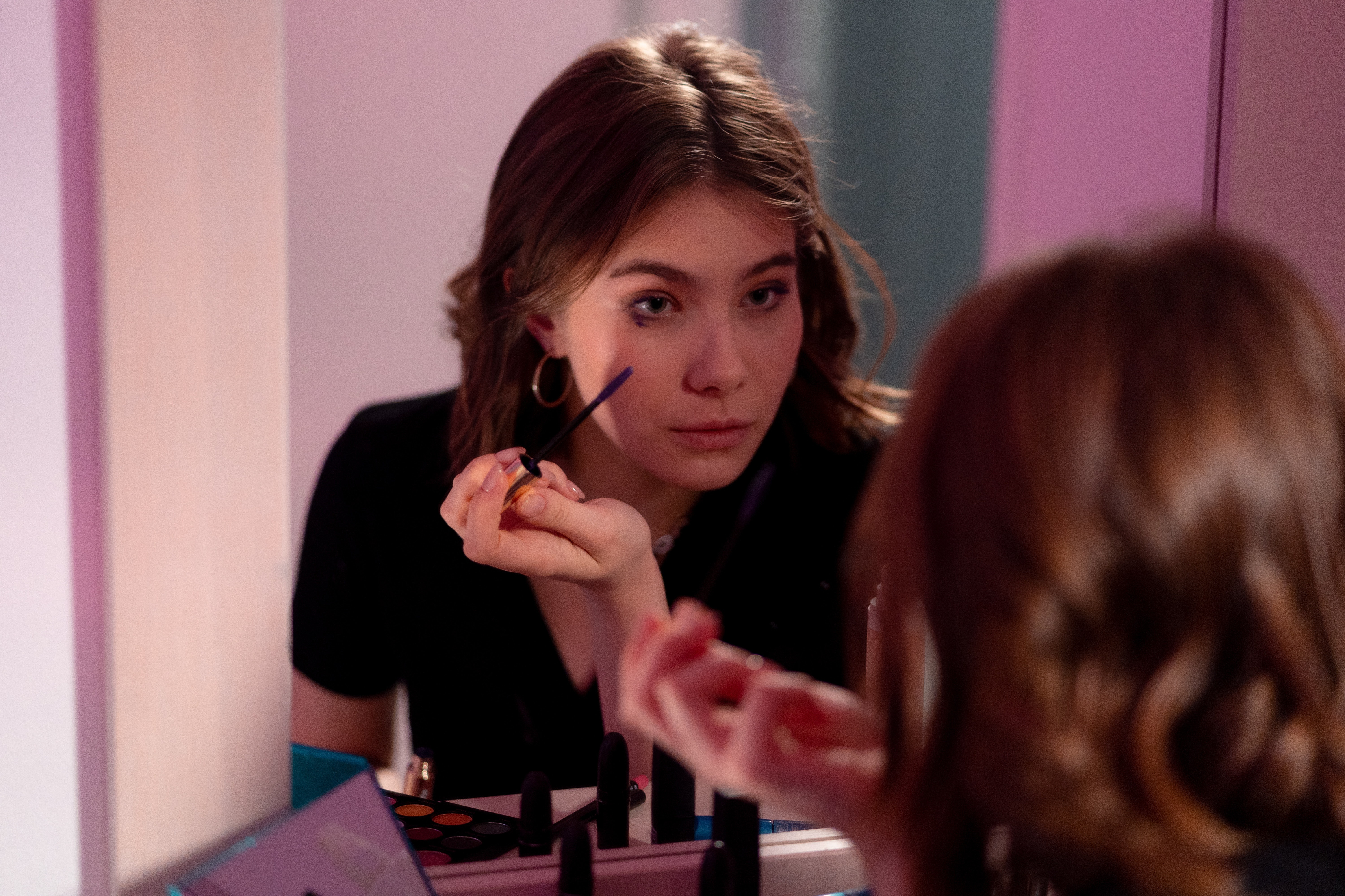 Mascara trong suot duoc san lung hinh anh