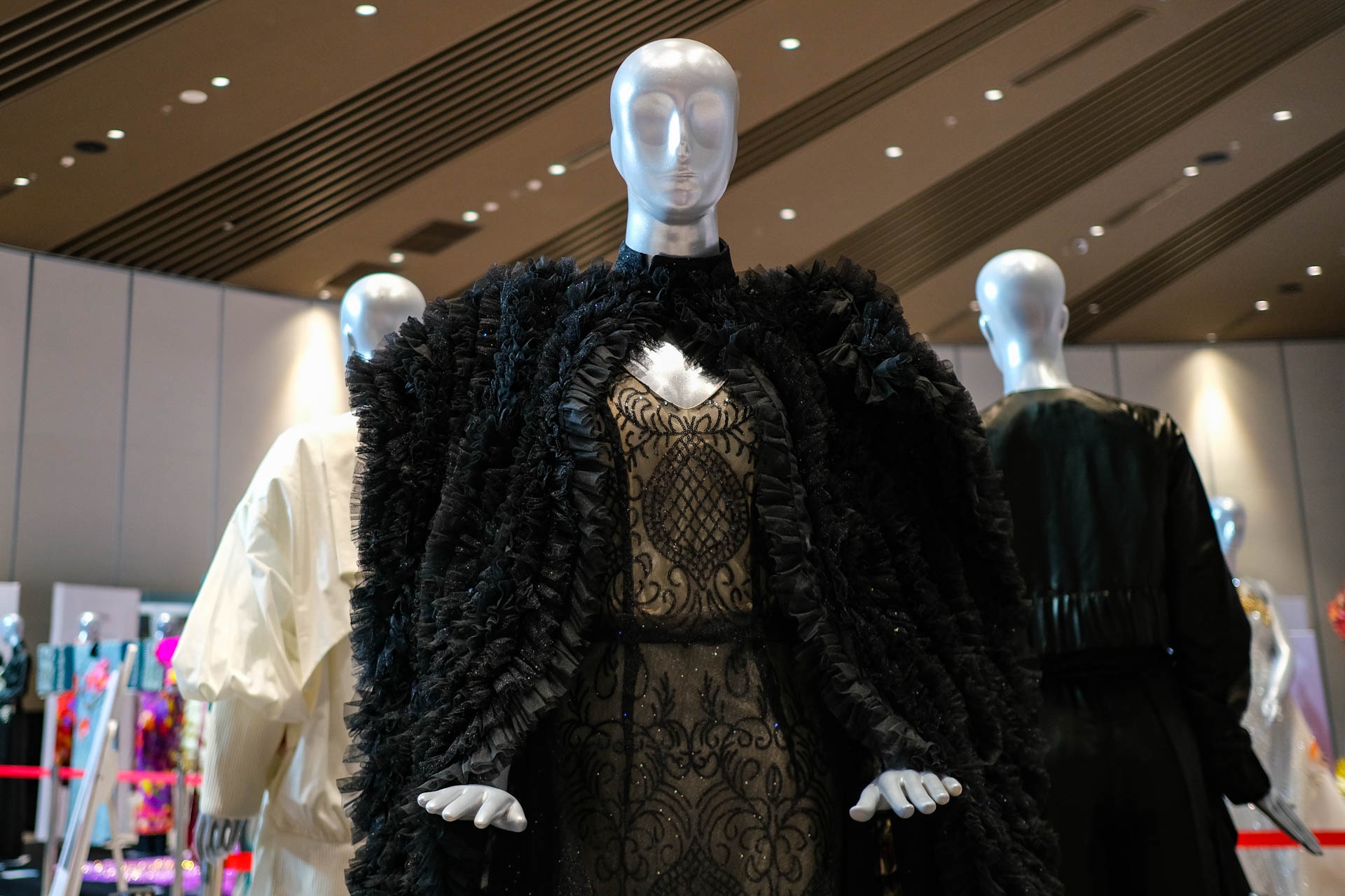 Vietnam’s Fashion Journey ảnh 7 Vietnam’s Fashion Journey anh 7