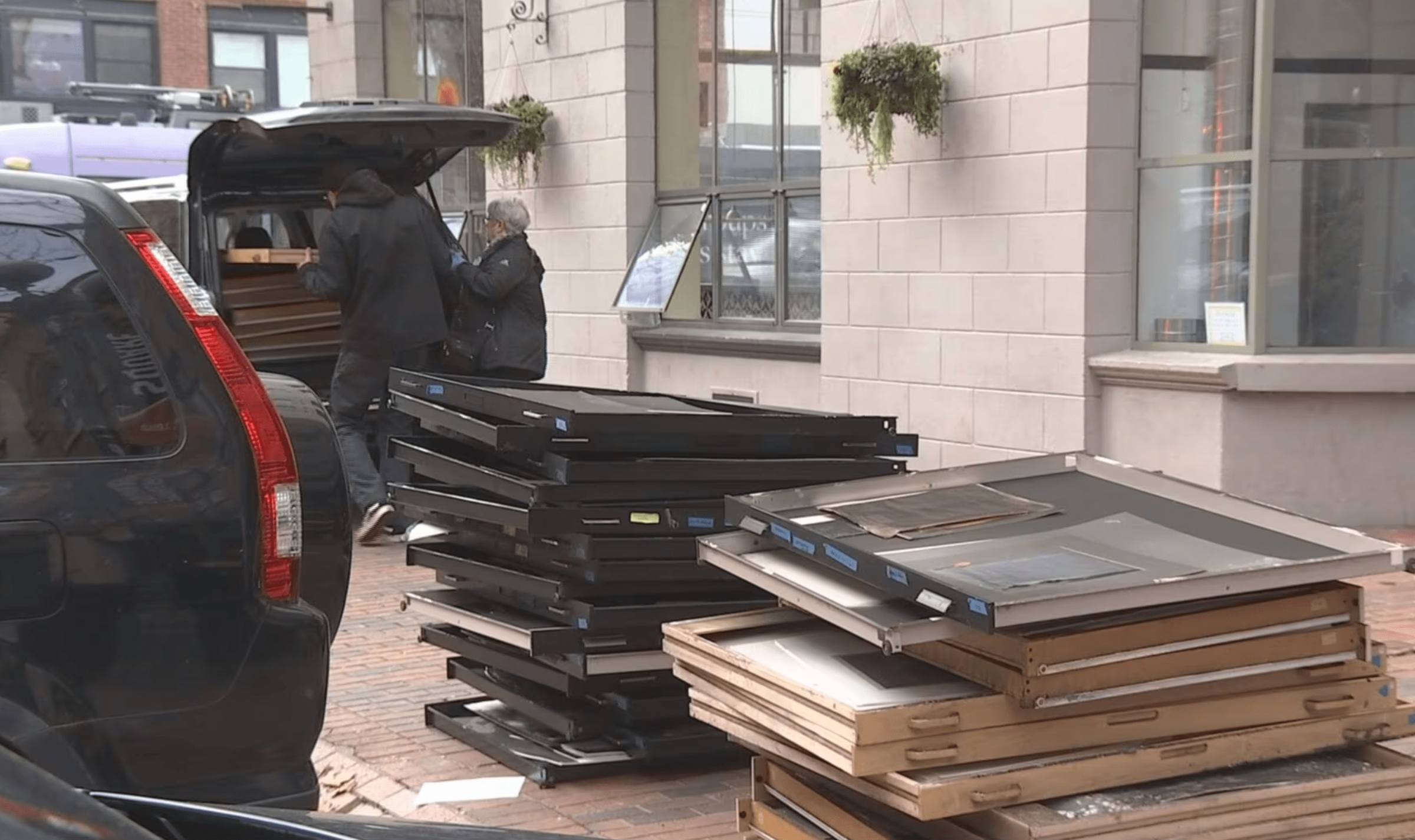 Picasso,  hoa hoan,  chay nha anh 4