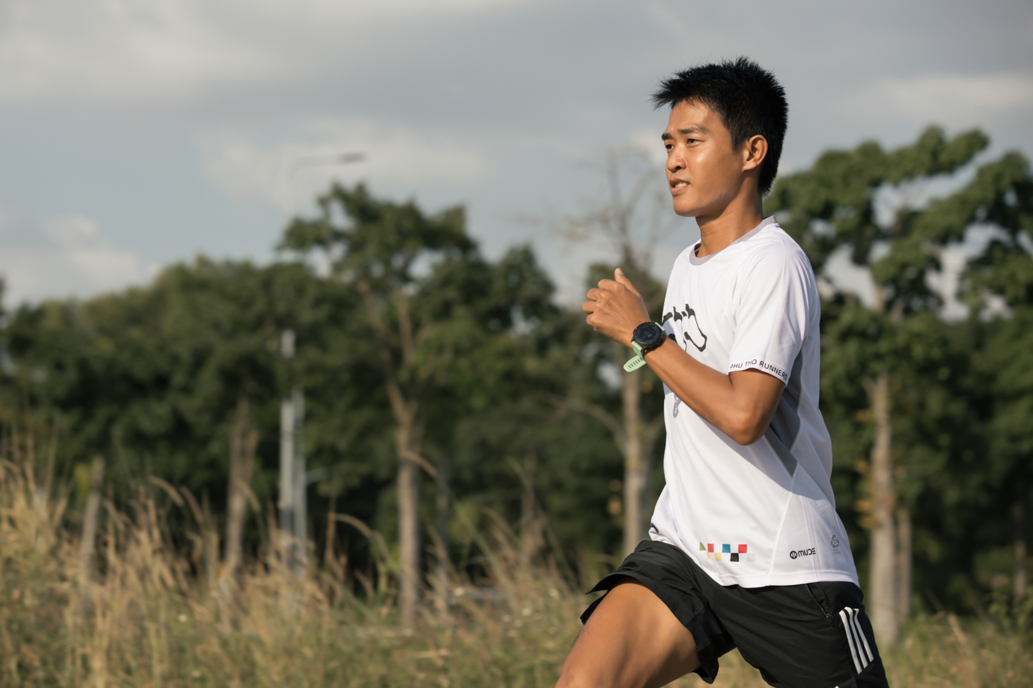 chay bo,  moi tinh 3 nam,  Nguyen Thao,  The Quyen anh 6