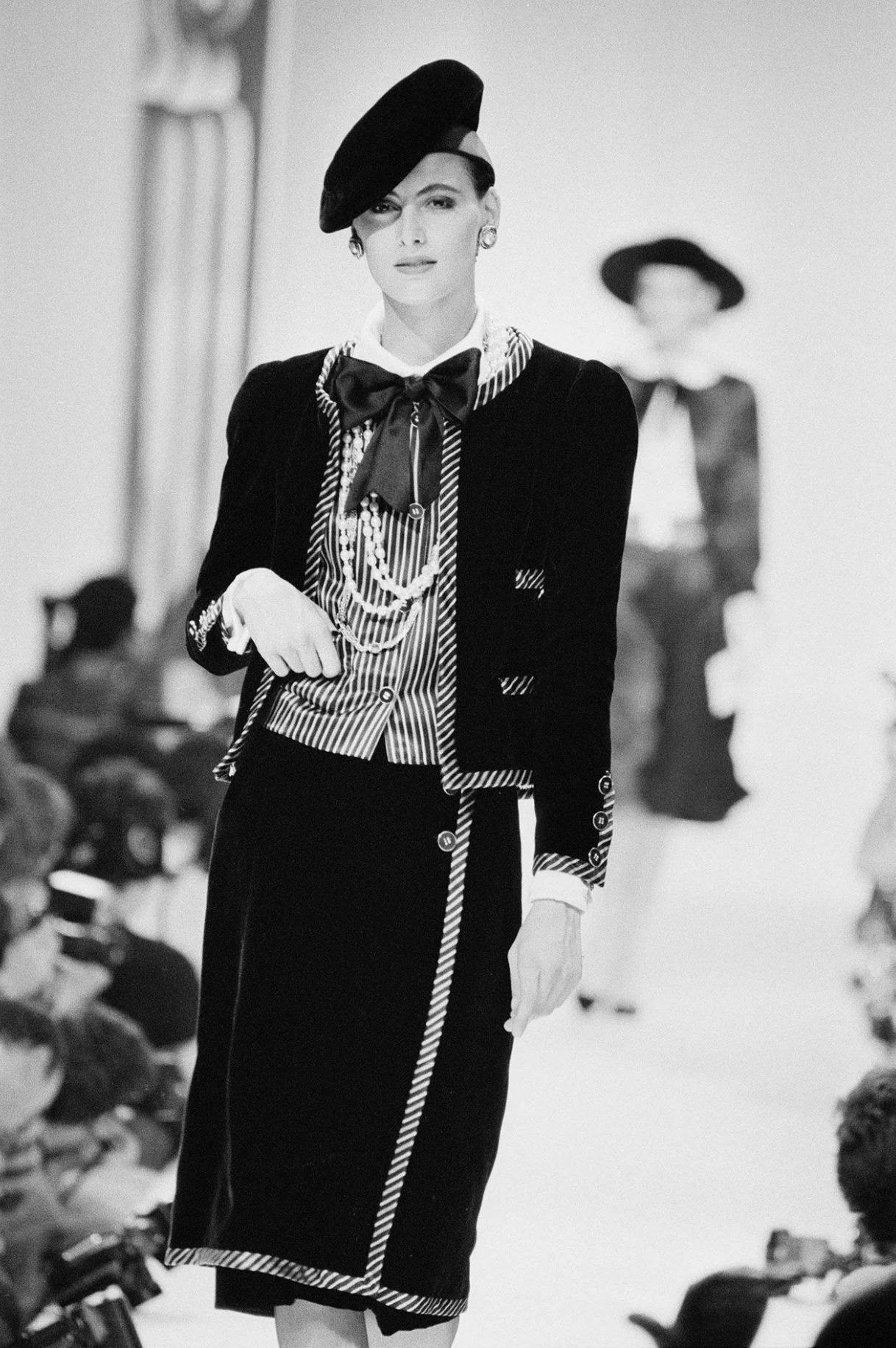 chanel,  trien lam,  Trung Quoc, Gabrielle Chanel: Fashion Manifesto anh 4