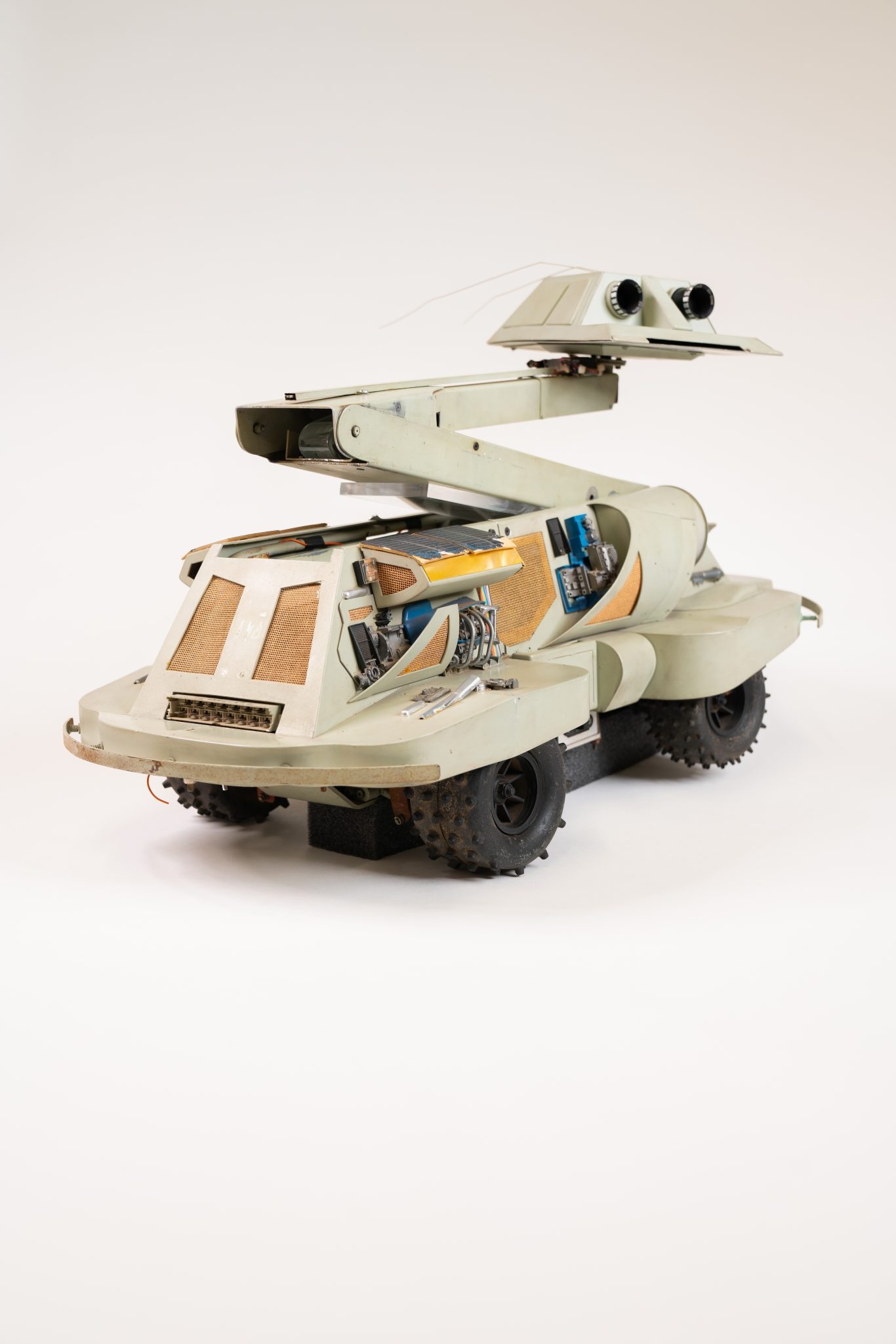 trien lam James Bond,  diep vien 007,  james bond anh 6