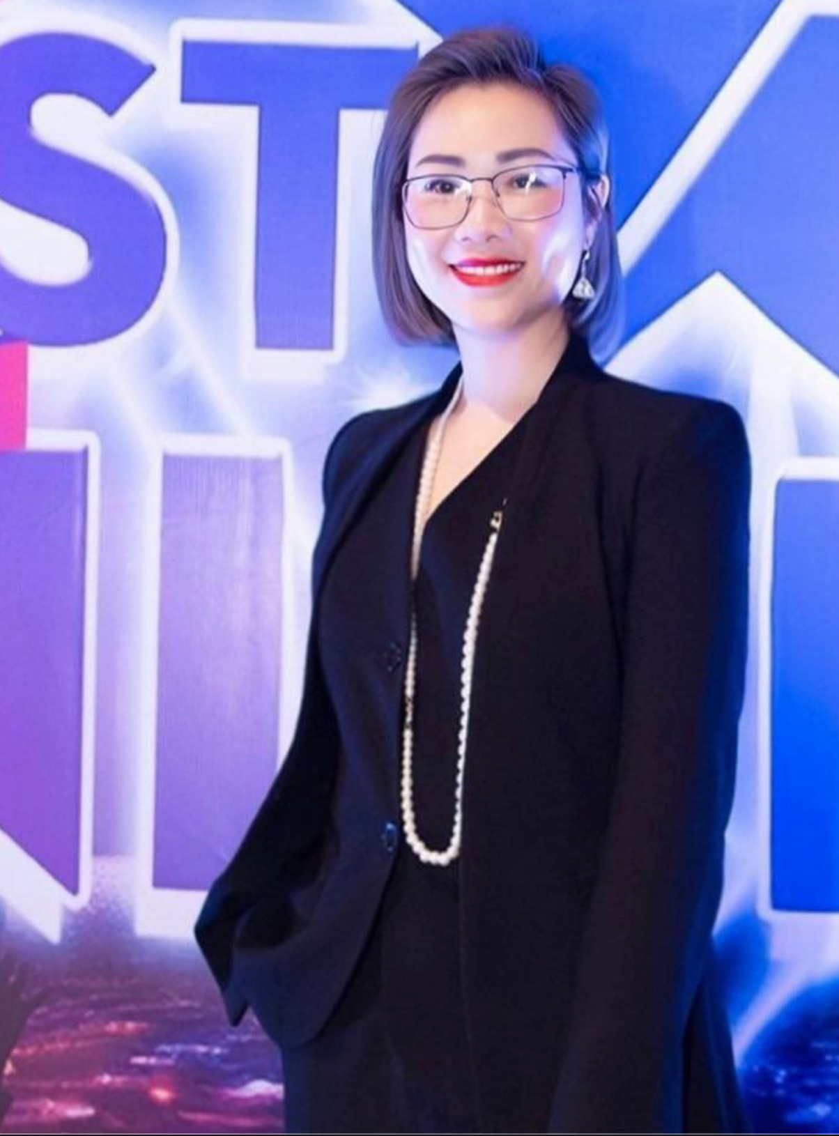 tri tue nhan tao,  quan ly nhan su,  cai dat chatgpt,  chatgpt,  kem cong nghe,  cong cu AI,  khoa hoc AI,  nhan vien van phong,  dan van phong,  quan ly anh 3