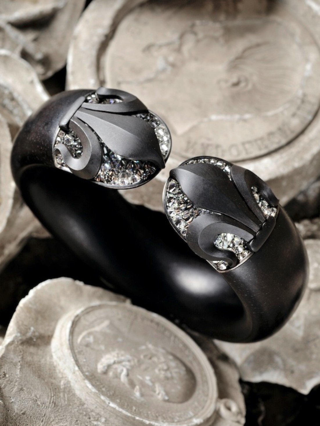 trang suc xa xi,  da thua,  go vun,  thiet ke trang suc anh 4