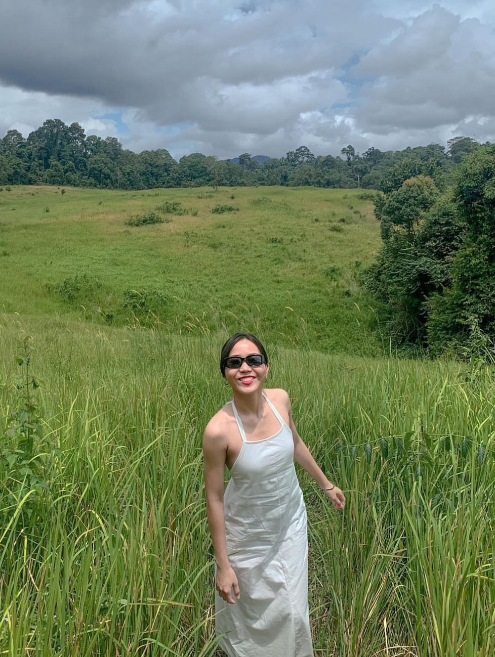 lo trinh hoc AI,  nguoi moi bat dau,  cong cu AI,  tri tue nhan tao,  DALL-E,  Claude AI,  Midjourney,  Hubspot anh 3