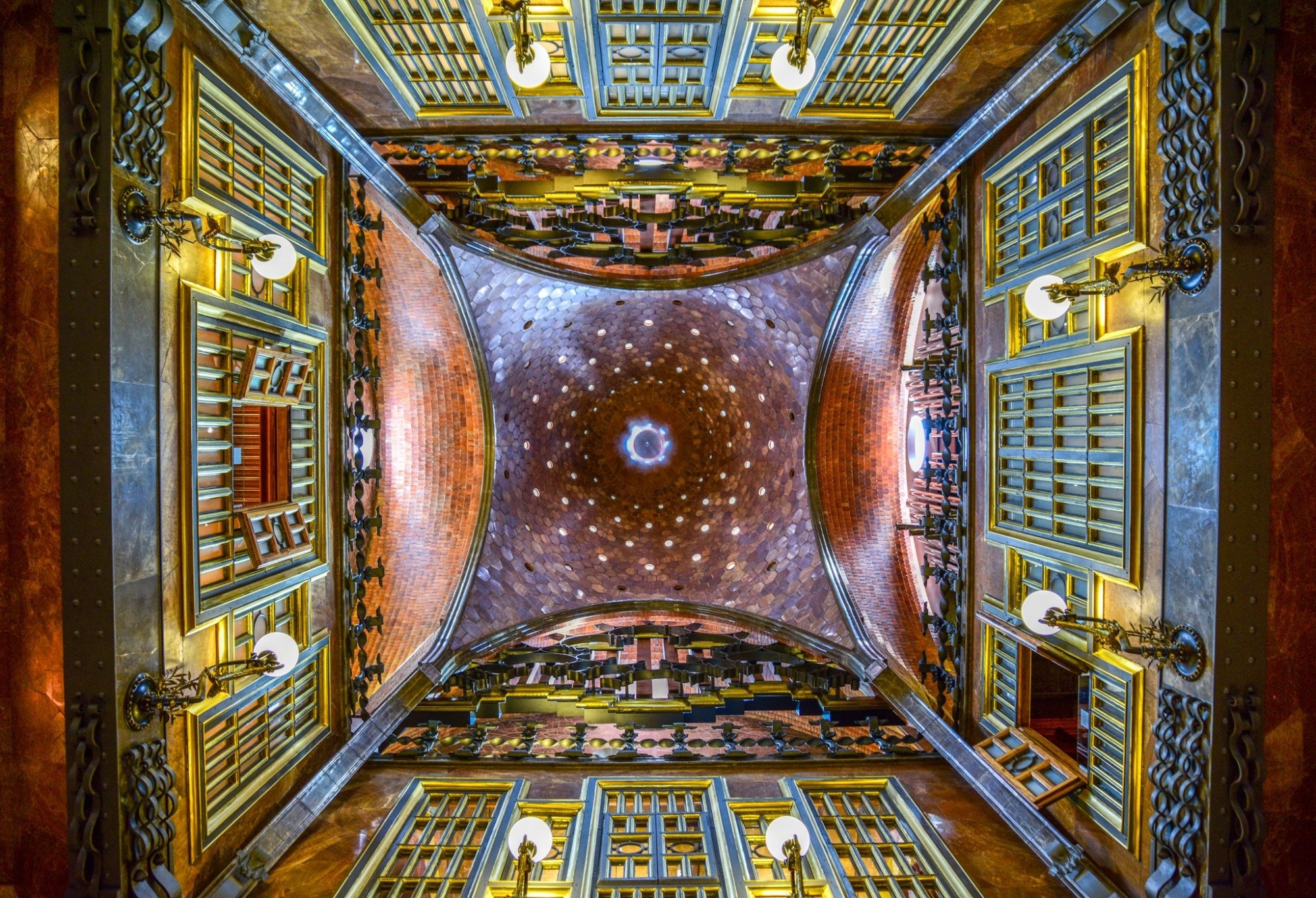 tranh tuong,  tran nha,  thiet ke tran nha,  thiet ke noi that,  Kinh thanh Hue,  New York anh 9